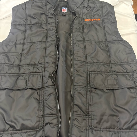 NFL Cincinnati Bengals Black Puffer Vest XL/XG Quilted Sleeveless Jacket - Picture 7 of 10